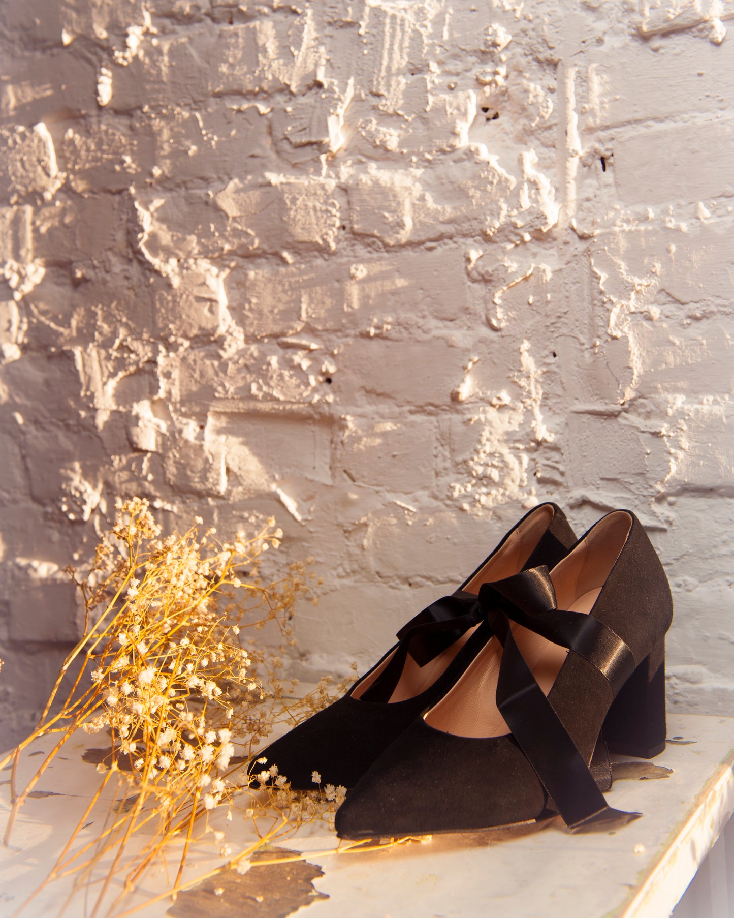 Leonie black Suede