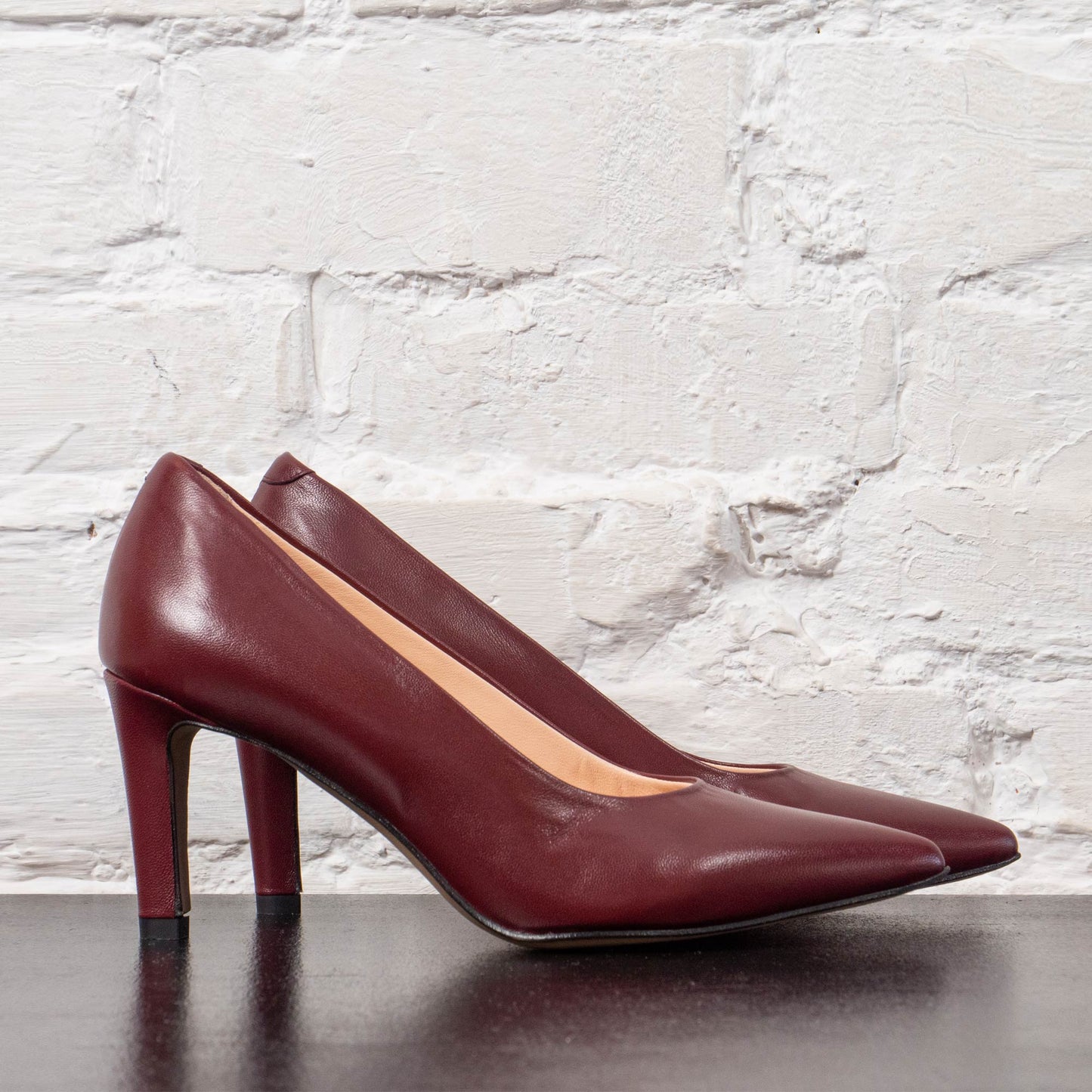 Leonie oxblood